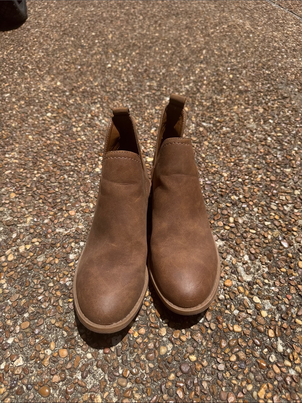 Universal Thread Women's Brown Chelsea Booties
